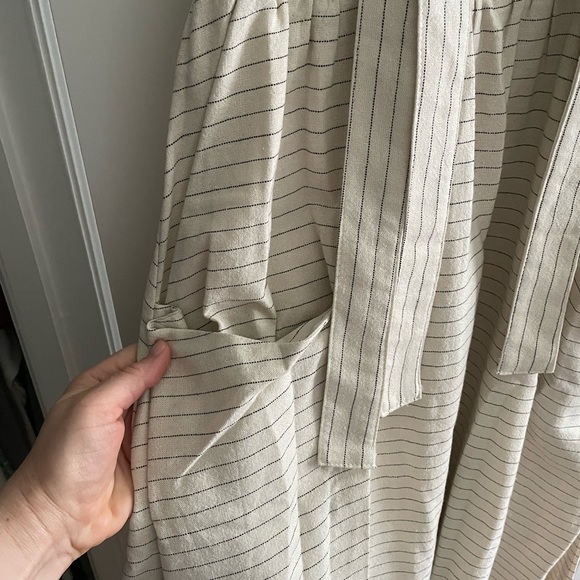 Never worn skirt cross-cross overalls Size S - Picture 2 of 7